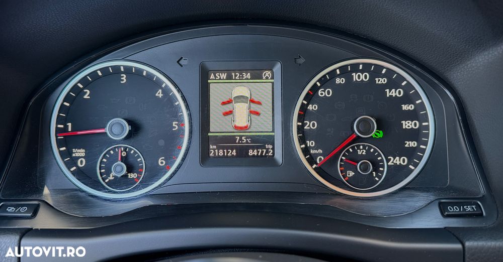 Volkswagen Tiguan - 16