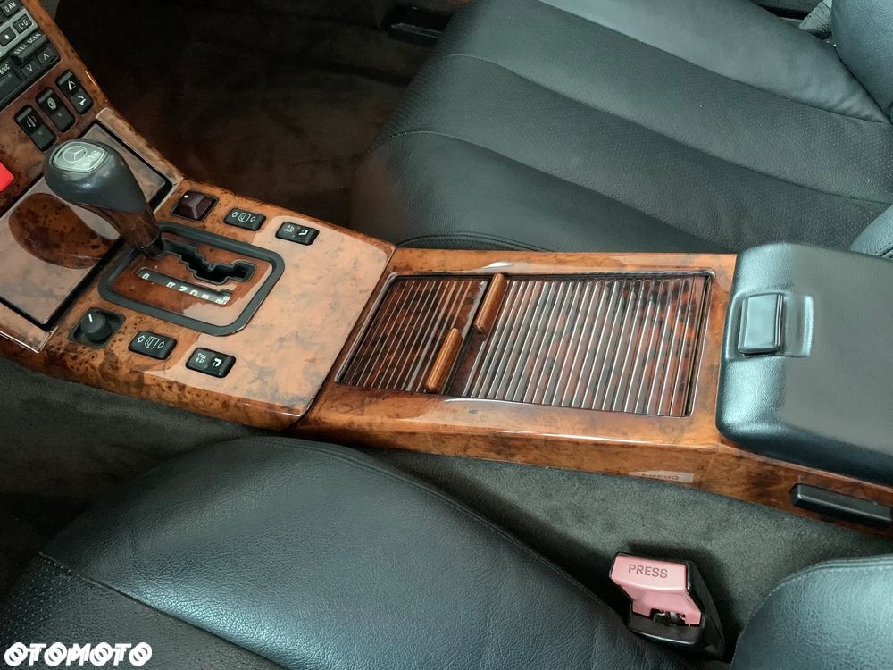 Mercedes-Benz SL - 16