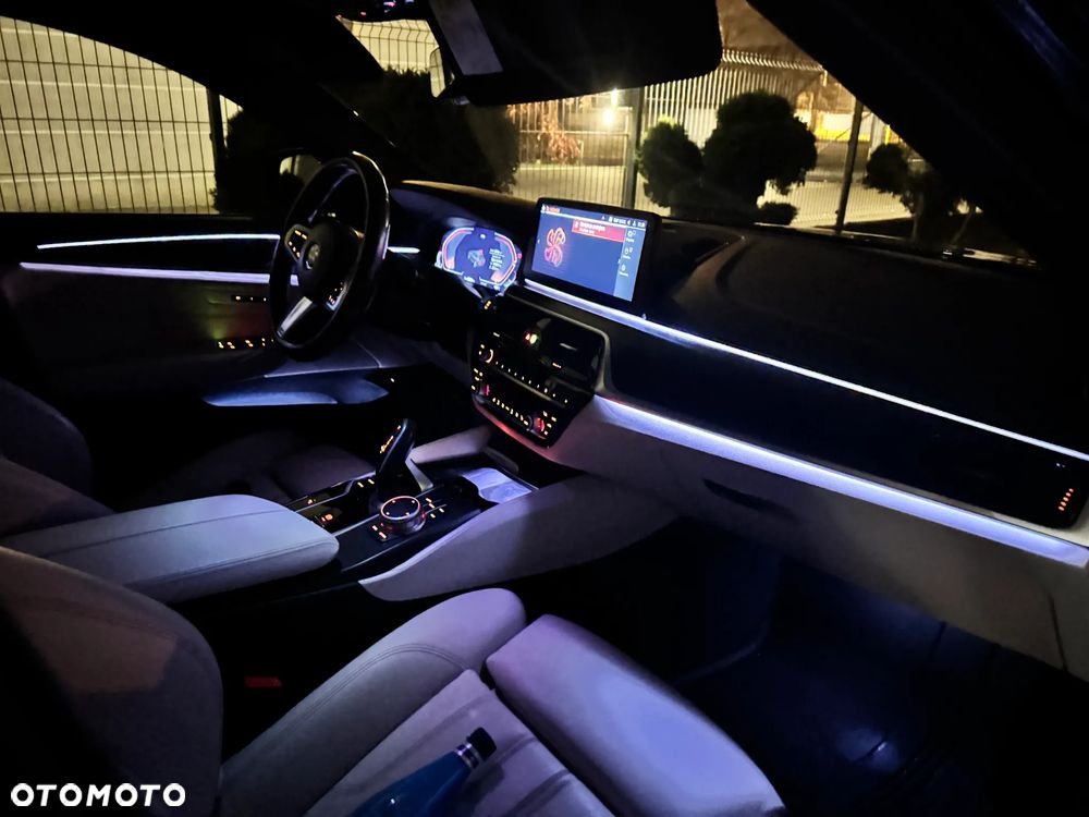 BMW Seria 5 520i mHEV M Sport sport - 18