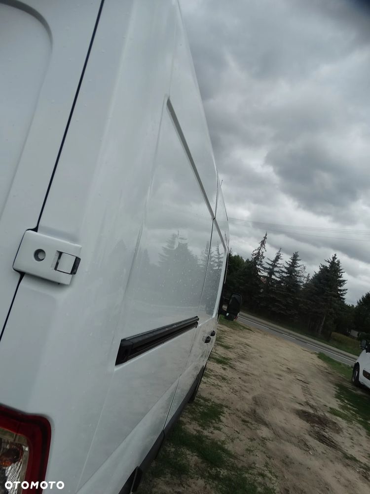 Nissan NV400 - 18