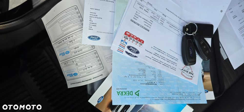 Ford Kuga 1.5 EcoBoost 2x4 Business Edition - 27