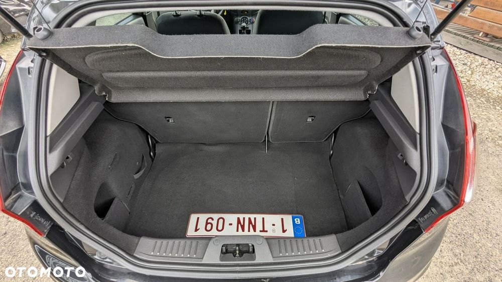 Ford Fiesta 1.25 Trend EU6 - 34