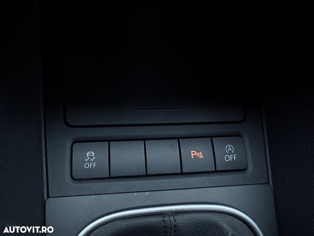 Volkswagen Golf - 10