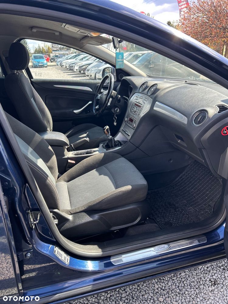 Ford Mondeo 2.0 TDCi Ambiente - 7