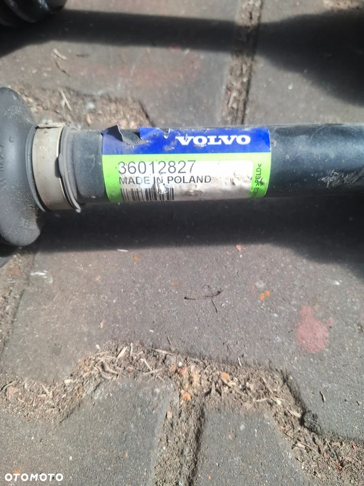 Volvo XC60 II Półoś Prawa Przód 32240323 - 3