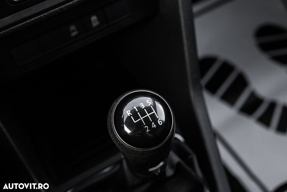 Volkswagen Caddy - 14