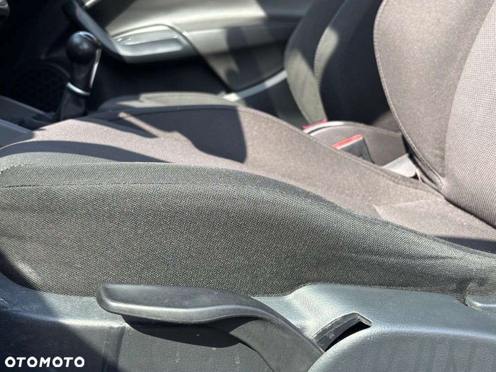 Seat Ibiza 1.4 16V Reference - 38