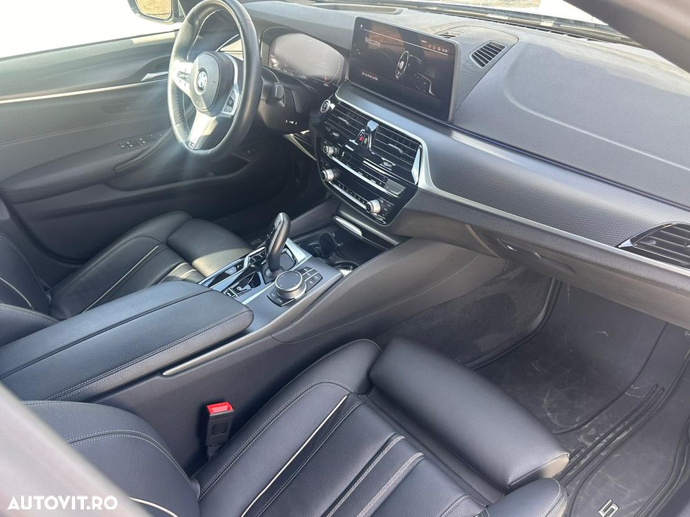 BMW Seria 5 520d xDrive AT MHEV - 8