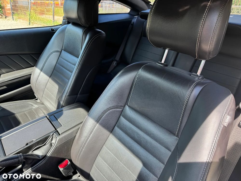 Ford Mustang 3.7 V6 Premium - 10