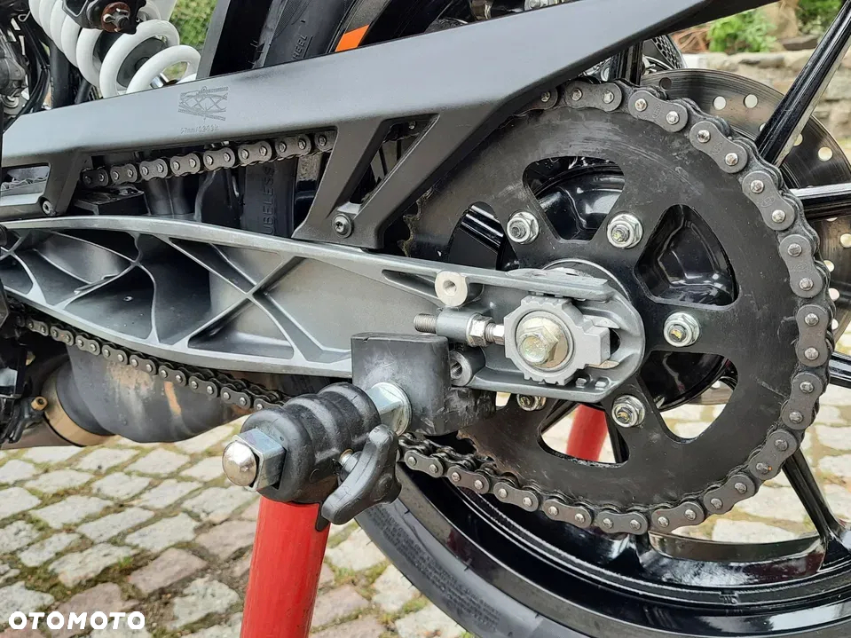 KTM Duke - 18