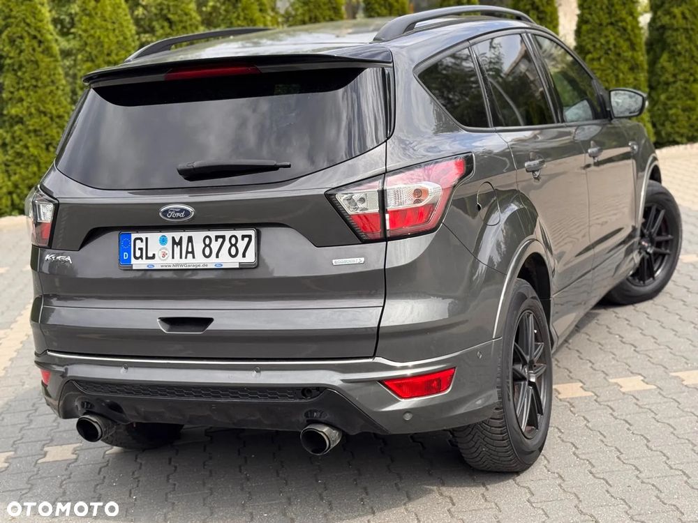 Ford Kuga 1.5 EcoBoost 2x4 ST-Line - 19