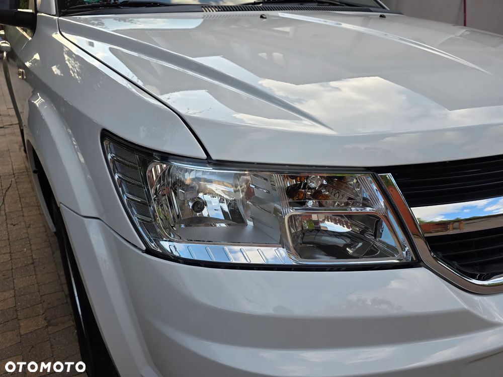 Dodge Journey 2.4 SXT - 18