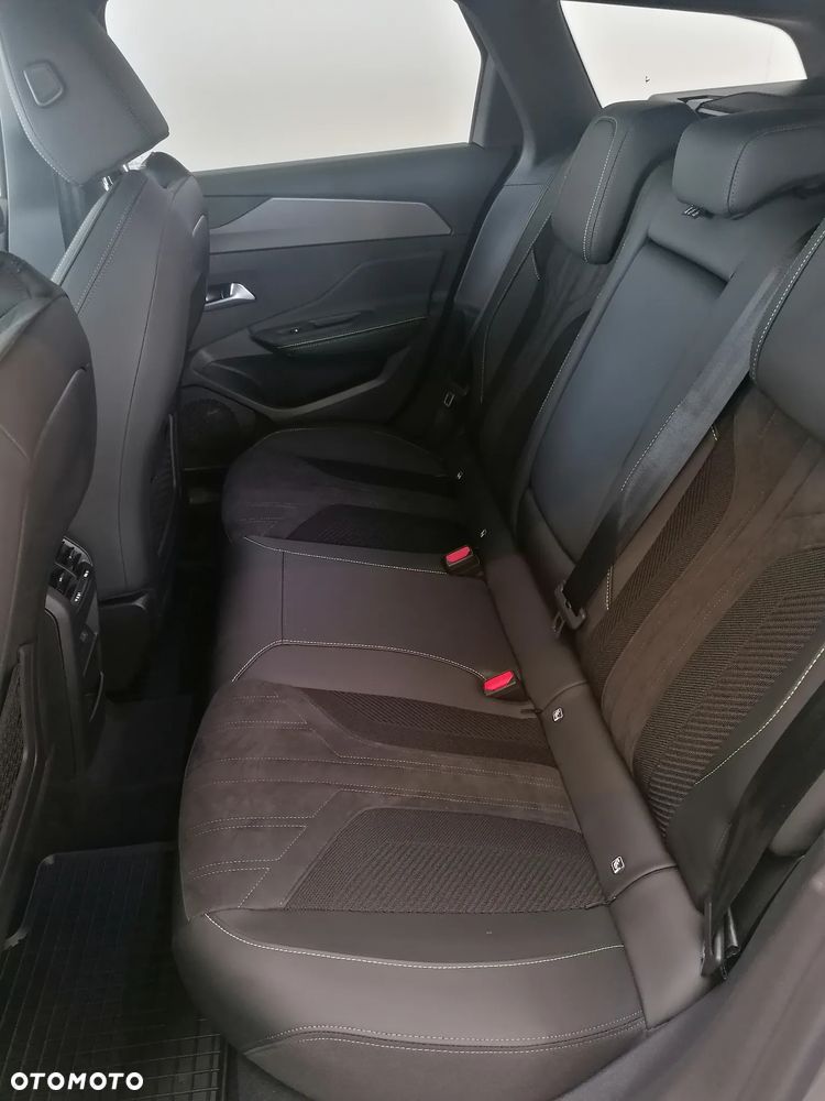 Peugeot 308 1.2 mHEV GT Exclusive S&S e-DCS6 - 7