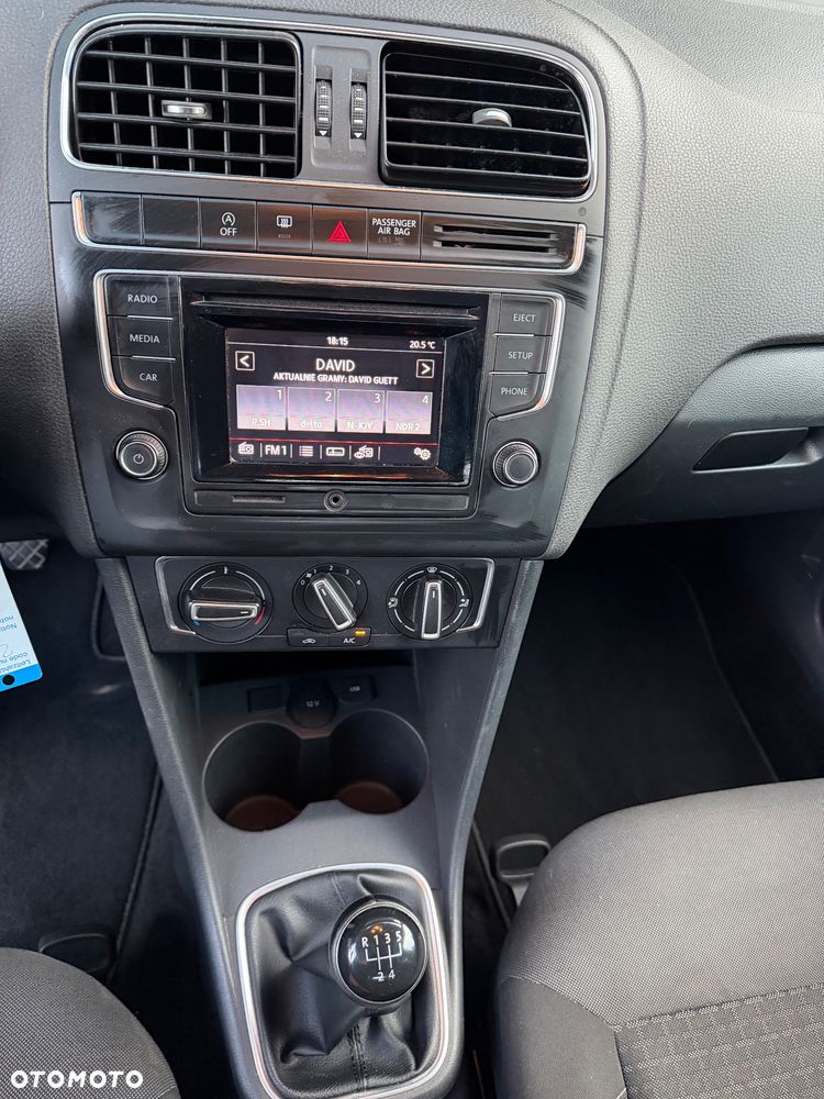 Volkswagen Polo - 22