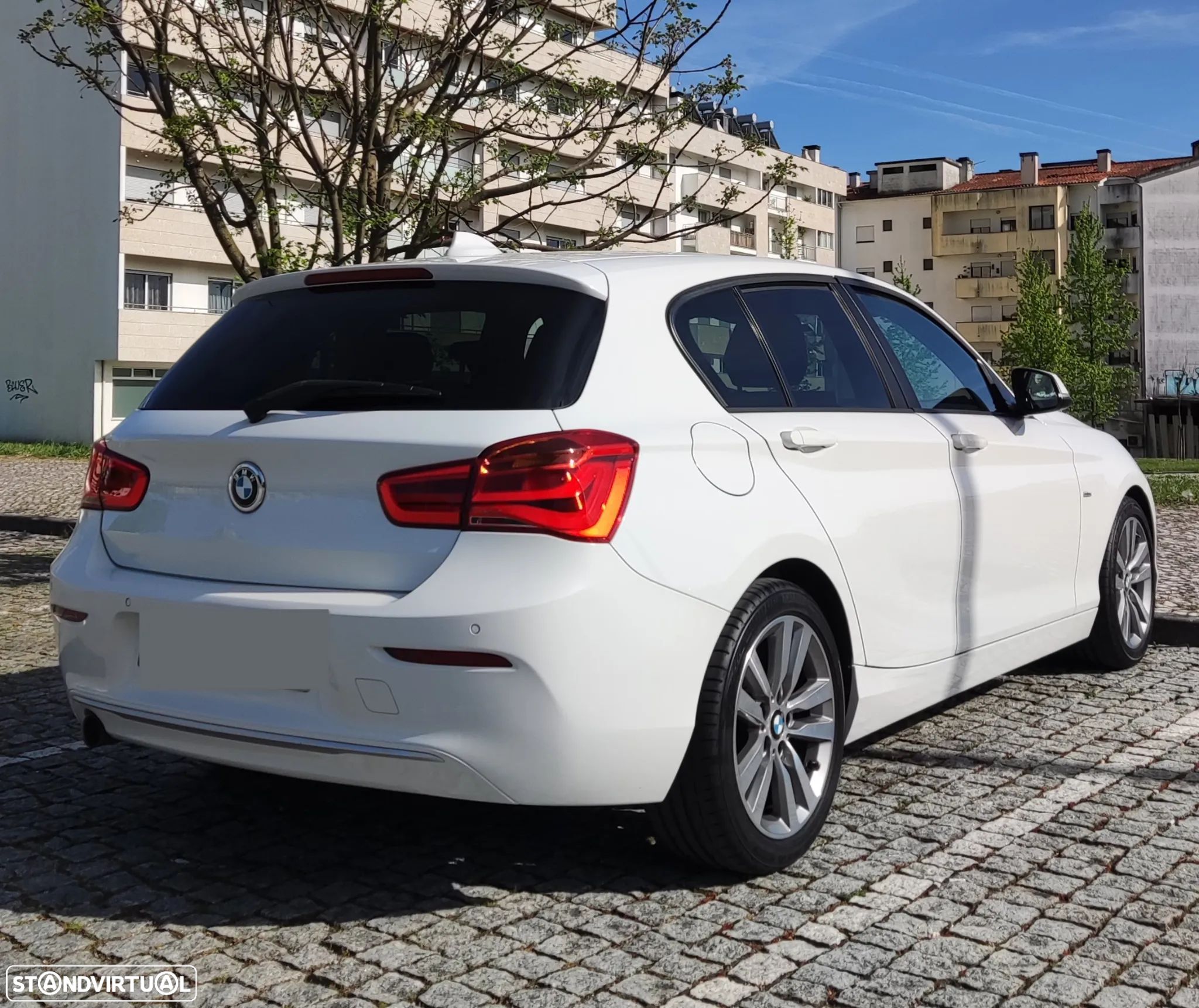 BMW 116 d EDynamics Line Urban - 1