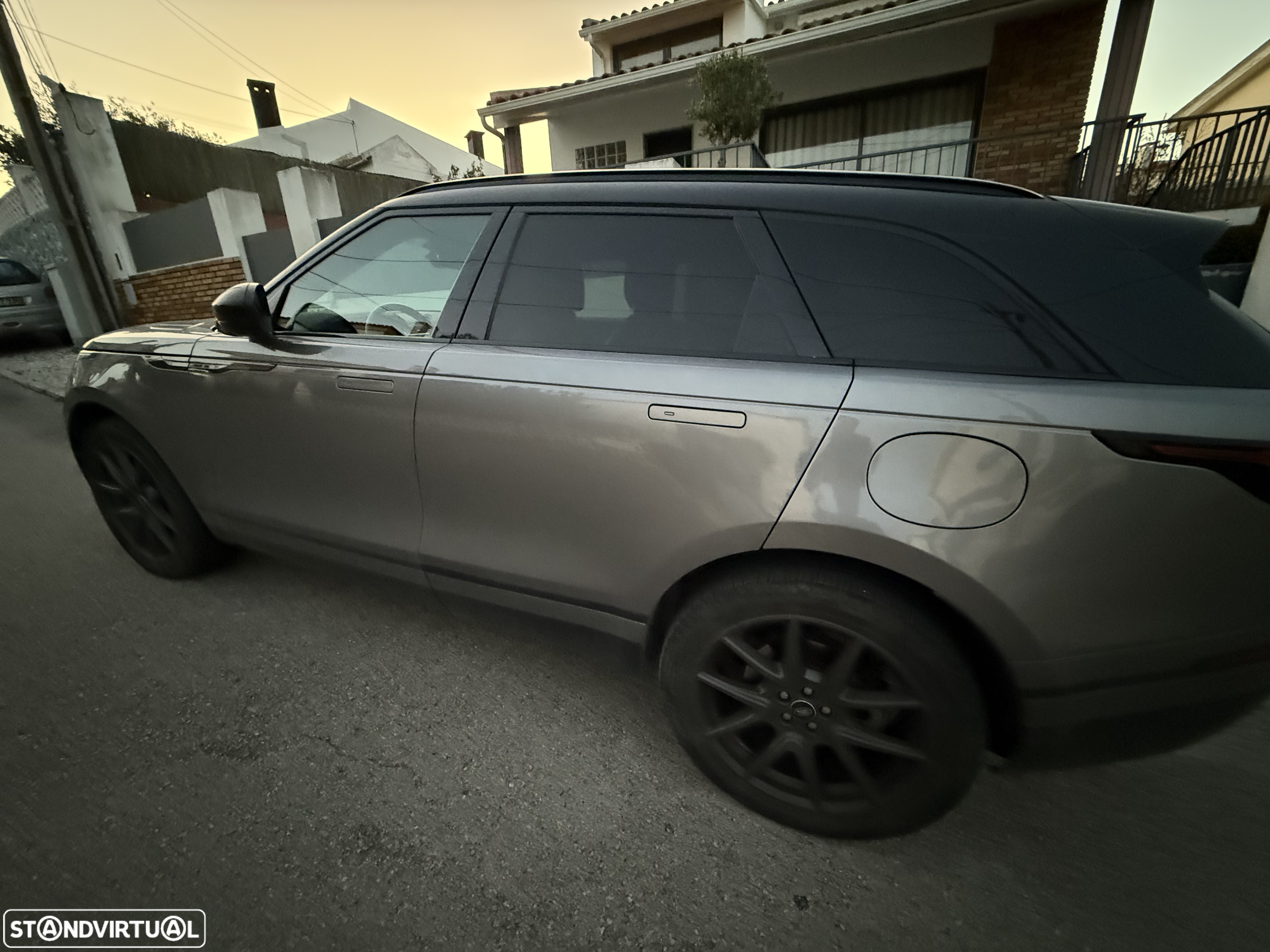 Land Rover Range Rover Velar 2.0 P400e AWD R-Dynamic SE - 9