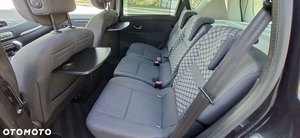 Renault Scenic 2.0 16V Privilege CVT - 21