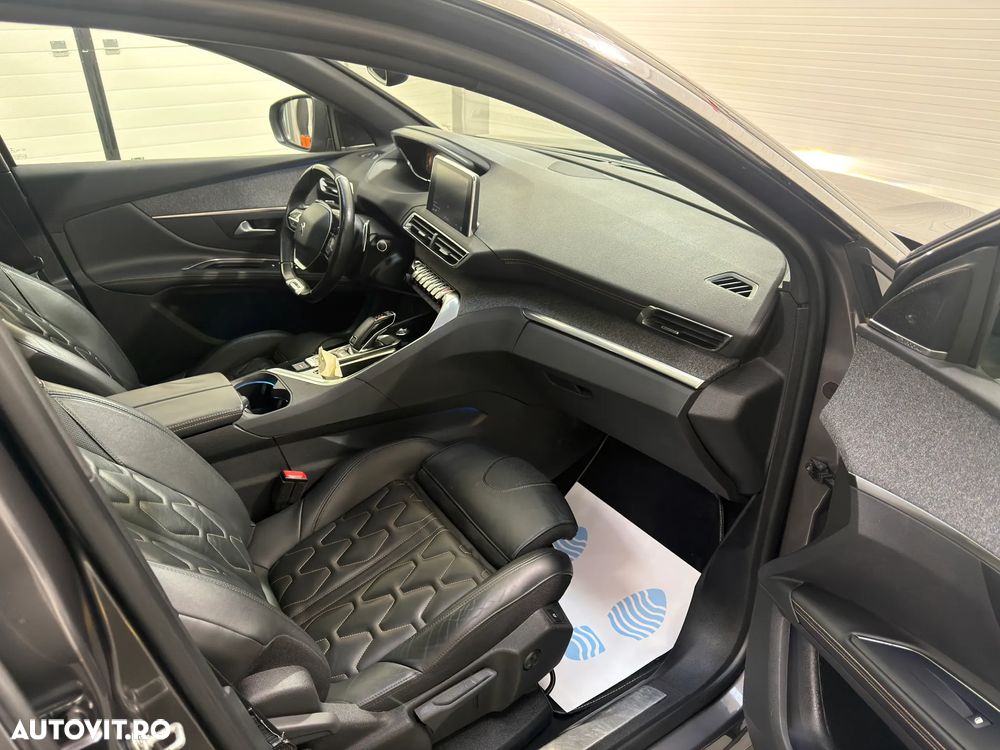 Peugeot 5008 - 11