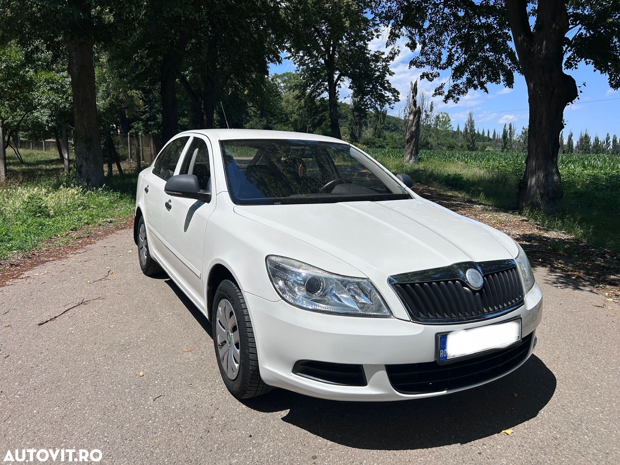 Skoda Octavia 1.4 MPI Ambiente - 1