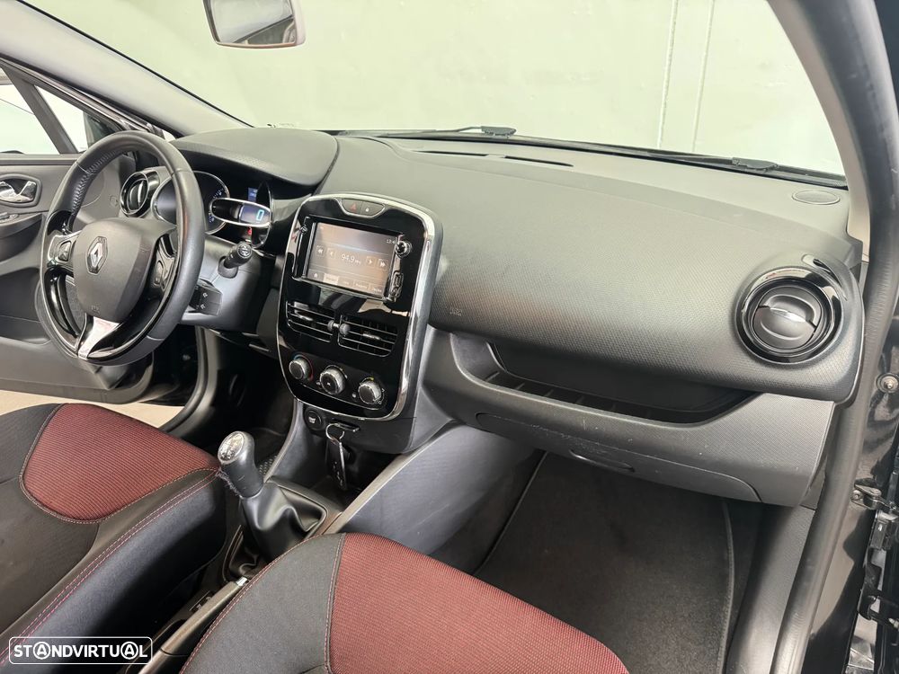 Renault Clio TCe 90 Luxe - 17