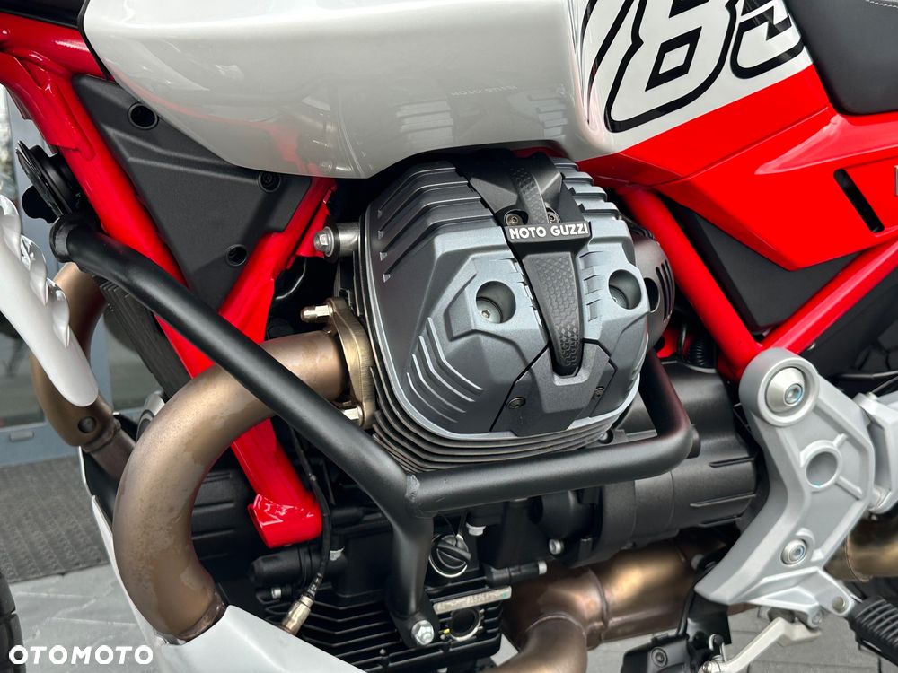 Moto Guzzi V85 - 39