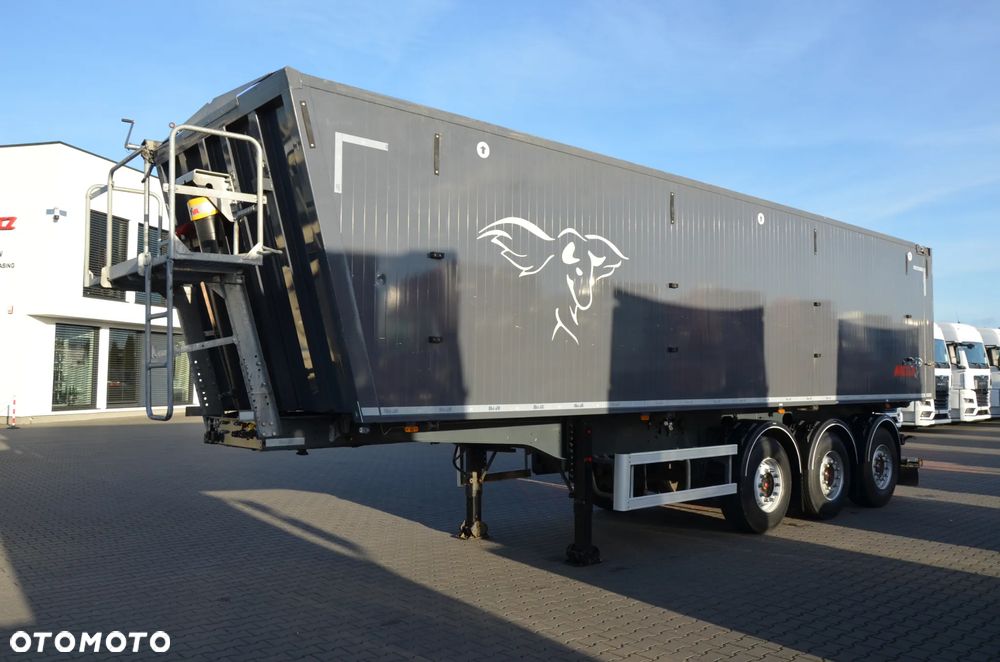 Mega LIGHT / BENALU / WYWROTKA ALU 50 m3 / 10.2023r / KLAPO DRZWI / OŚ POD. / 6150kg / SAF / 0473 - 5