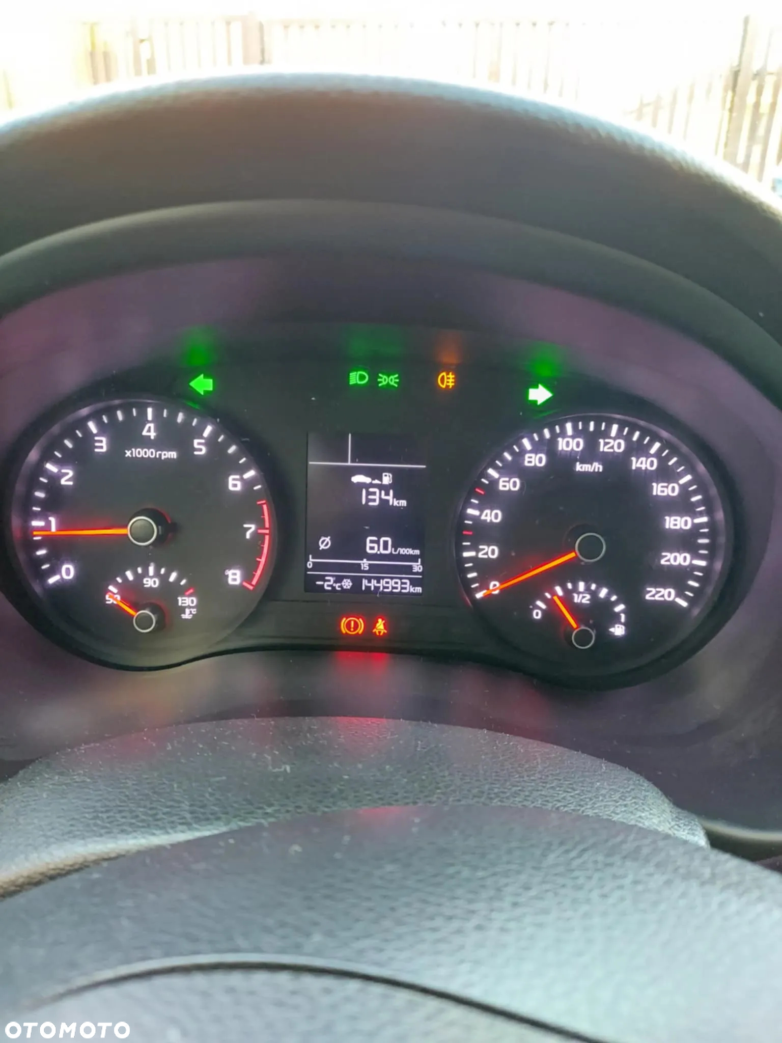 Kia Rio 1.2 L - 21