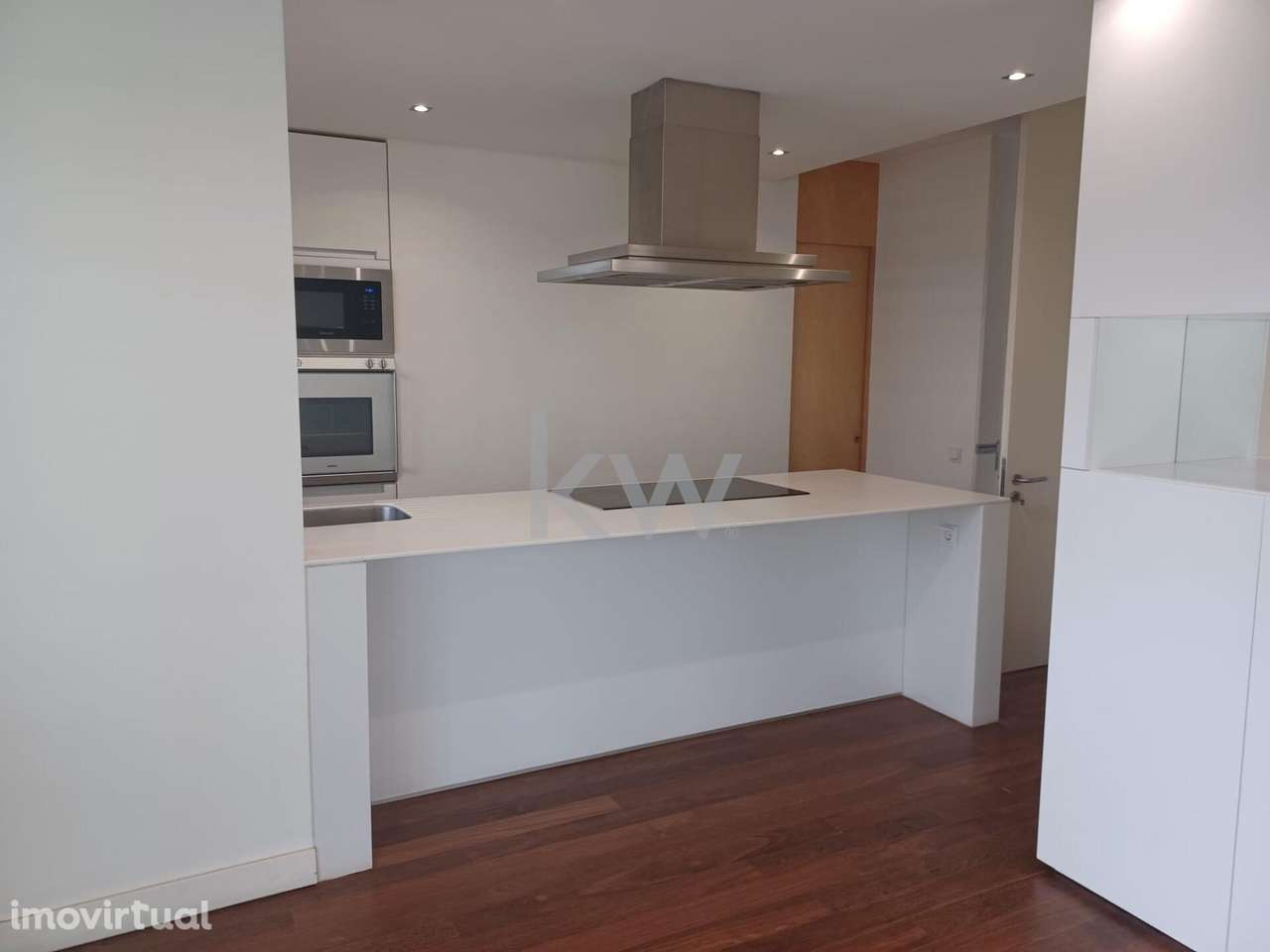 Luxuoso T4 Duplex em condomínio fechado - Estoril (Casino) - Grande imagem: 5/32