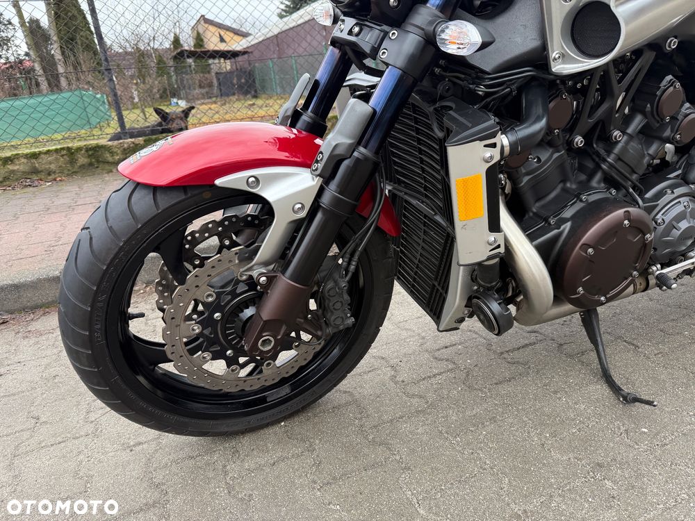 Yamaha V-MAX - 26