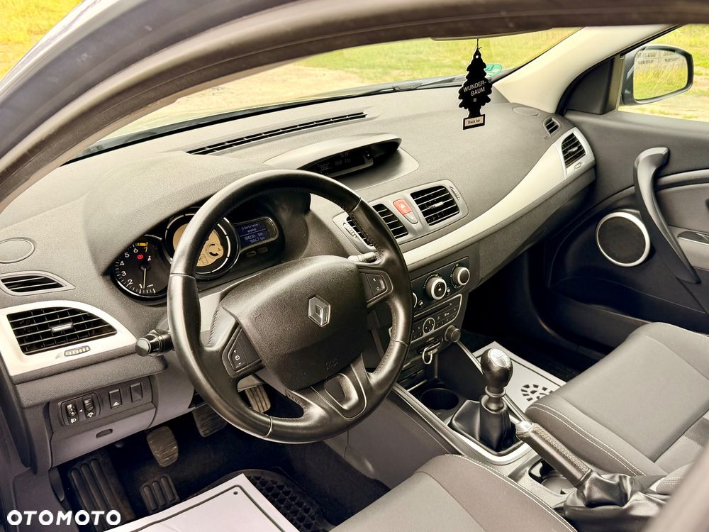 Renault Megane - 24