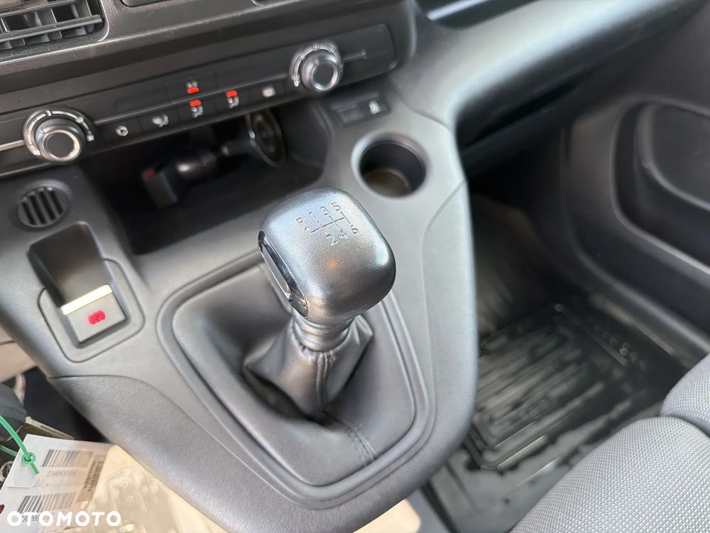 Toyota Proace City - 16