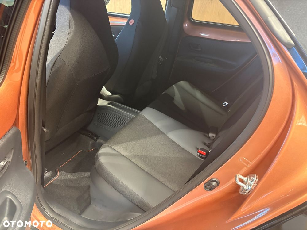 Toyota Aygo X Hybrid 1.5 Style e-CVT - 21