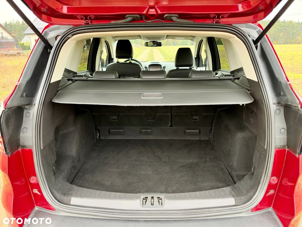 Ford Kuga 1.5 EcoBoost 2x4 Titanium - 12