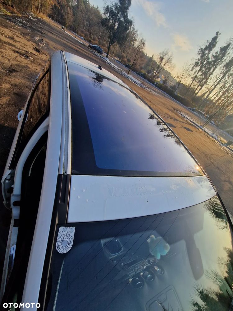 Ford Galaxy 2.0 TDCi Ghia - 14