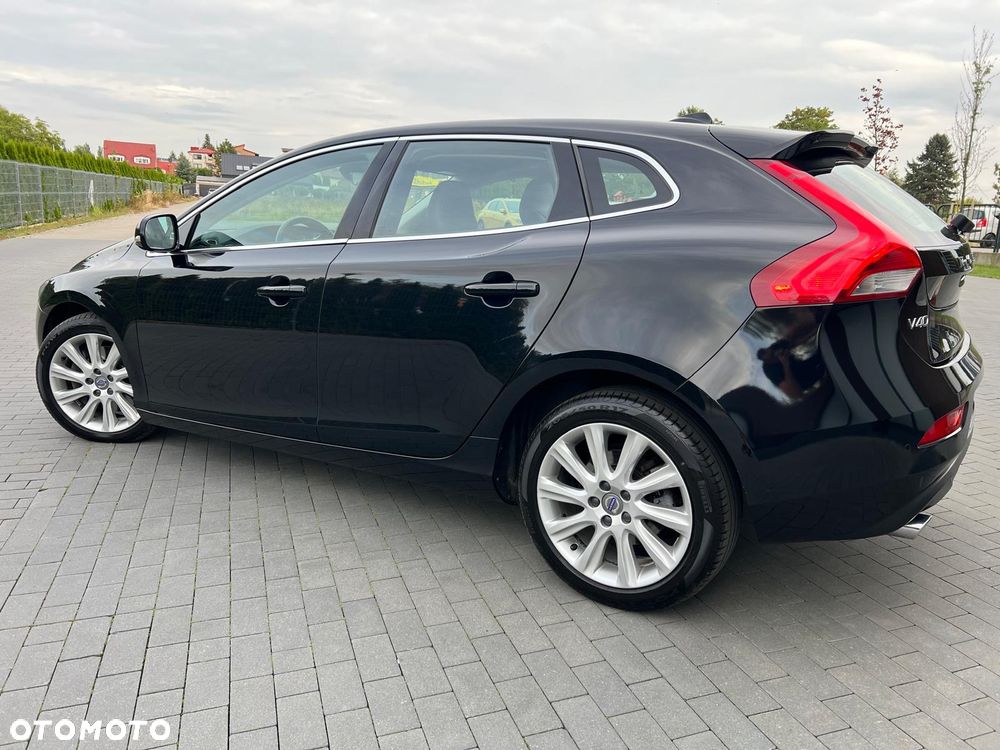 Volvo V40 D4 Geartronic Momentum - 11