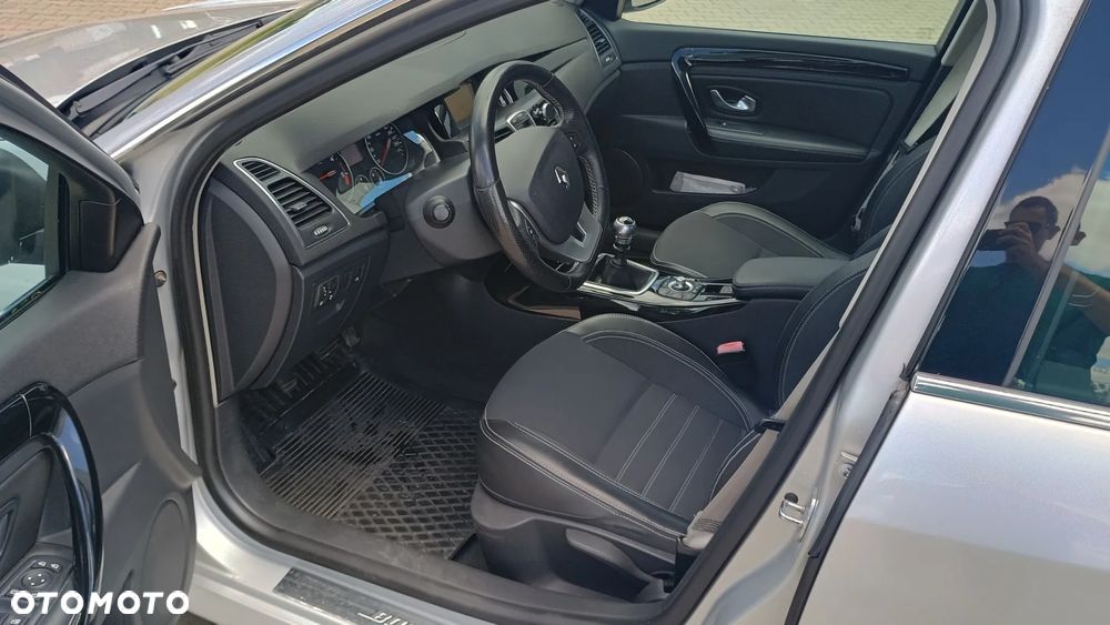 Renault Laguna - 8