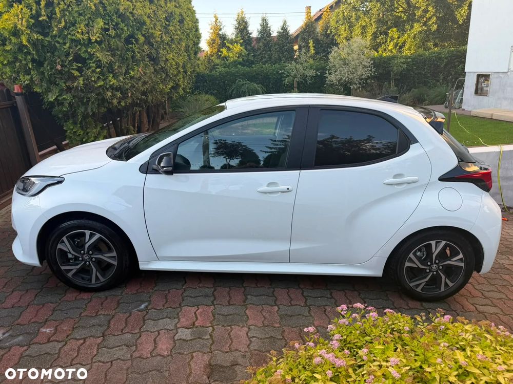 Toyota Yaris Hybrid 1.5 Executive - 4