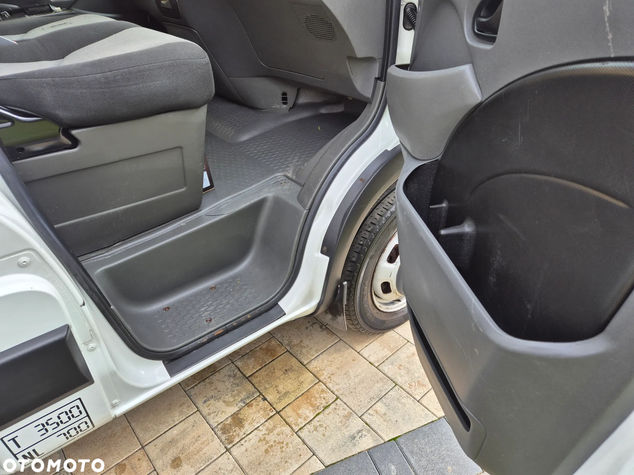Iveco DAILY 35C17 KONTENER 4.20 WINDA TEMPOMAT - 15