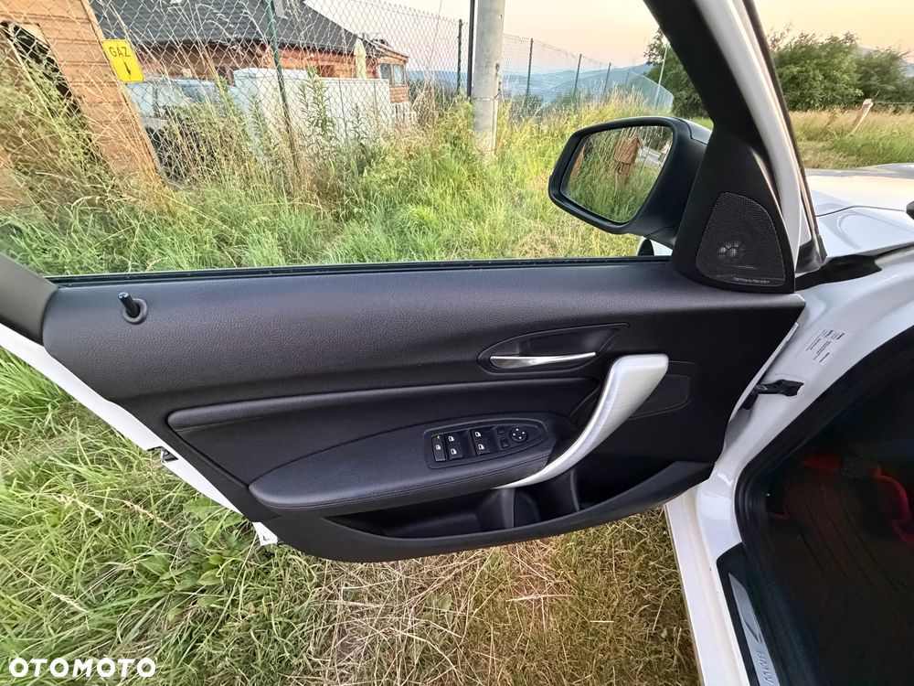 BMW Seria 1 120d Sport Line - 15