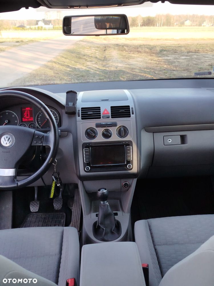 Volkswagen Touran 1.9 TDI DPF BlueMot Trendline - 14