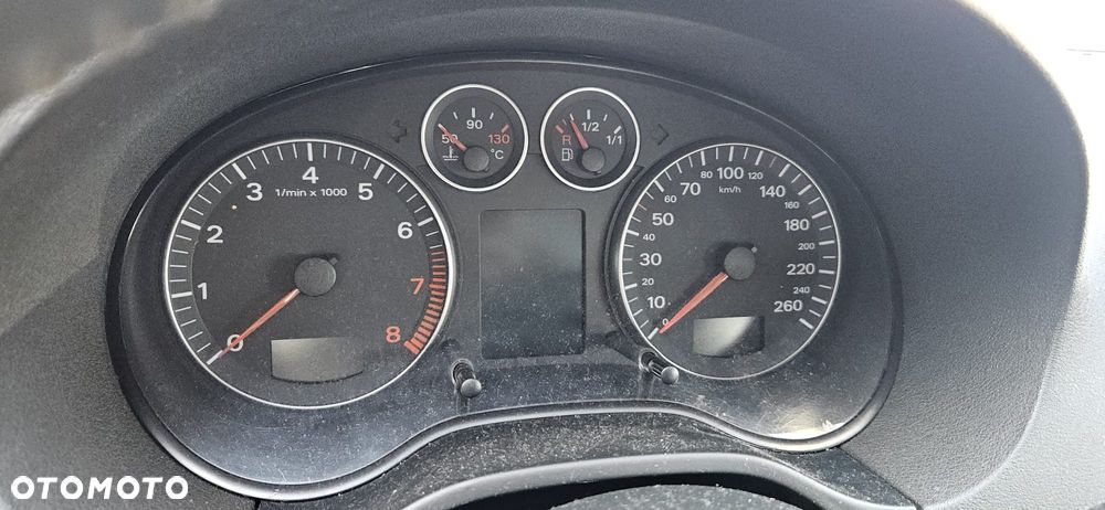 AUDI A3 8P 03-08 1.8 TFSI BZB - LICZNIK ZEGARY - 1