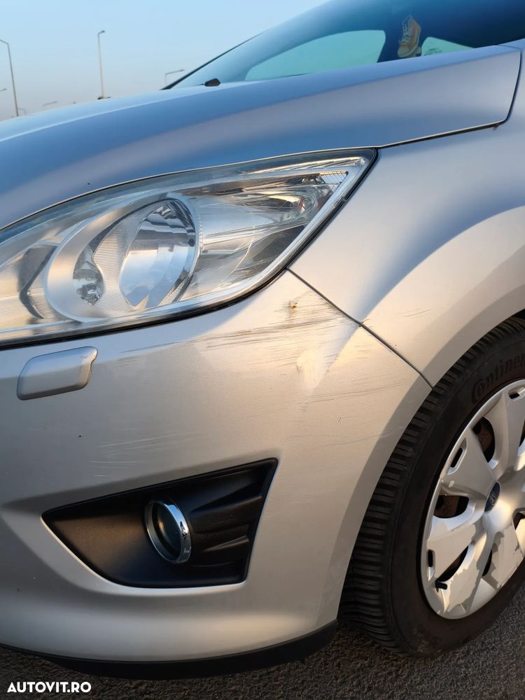 Ford C-Max - 12
