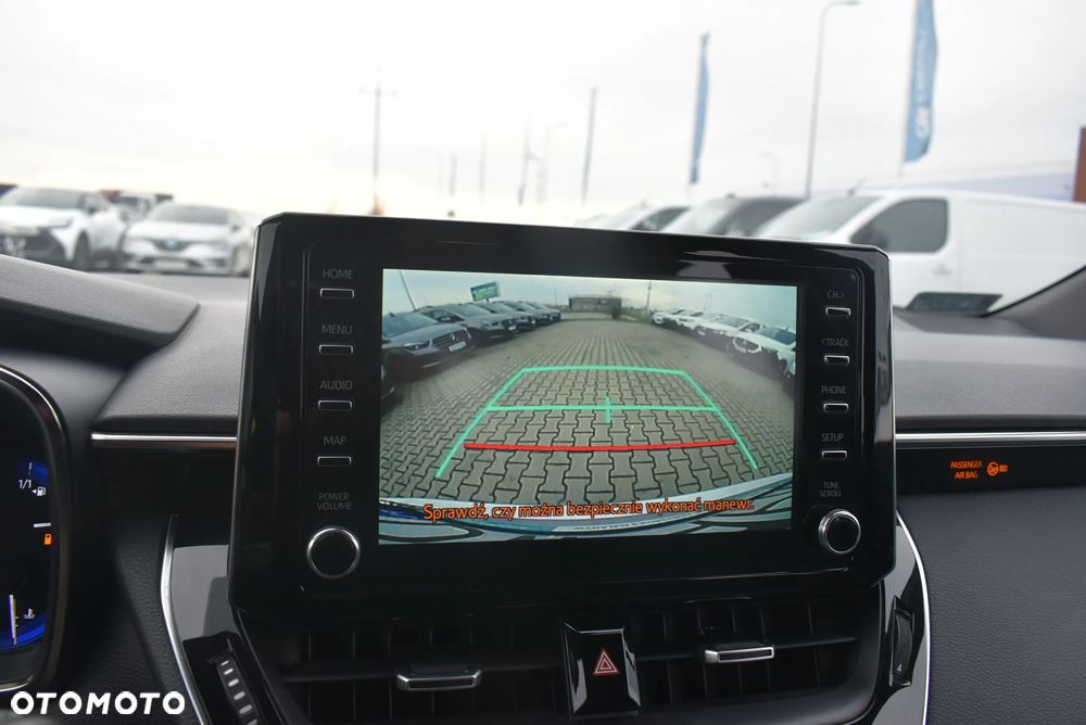 Toyota Corolla 2.0 Hybrid Comfort - 29