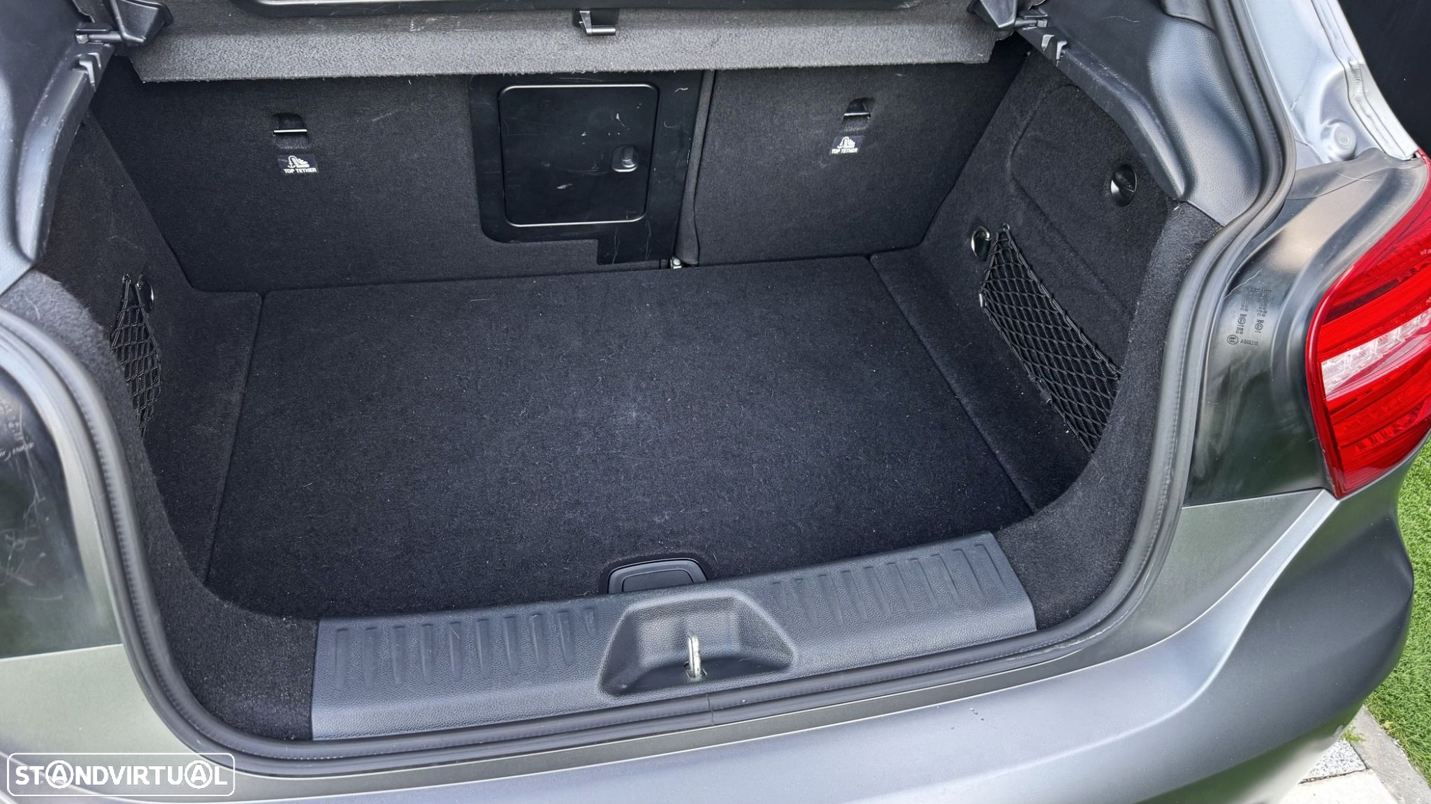 Mercedes-Benz A 45 AMG 4Matic Speedshift 7G-DCT - 26