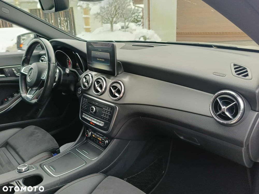 Mercedes-Benz CLA 200 (CDI) d 4Matic 7G-DCT AMG Line - 11