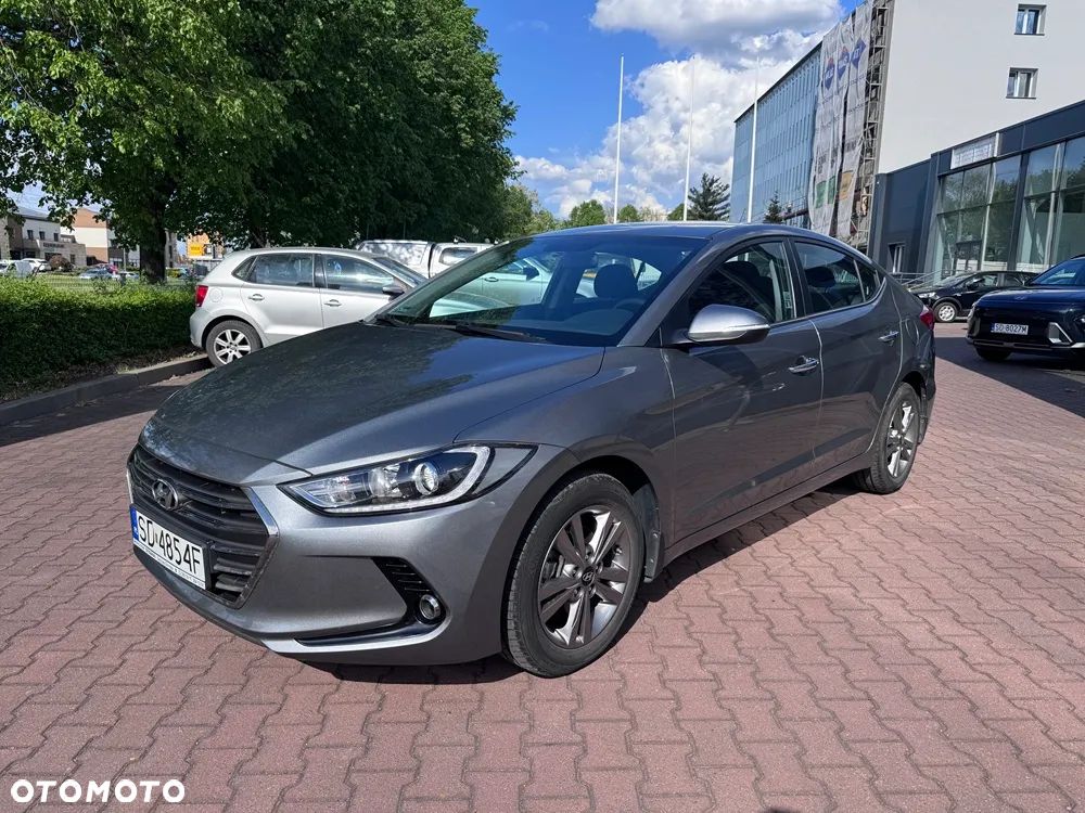Hyundai Elantra 1.6 Comfort - 2