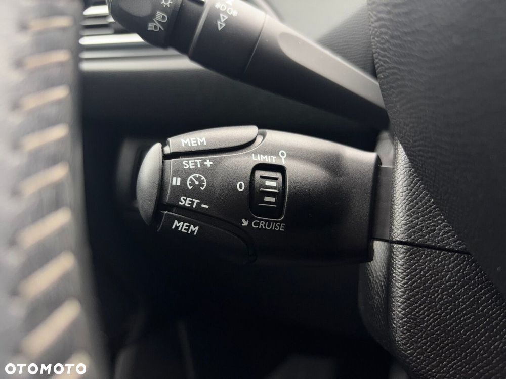 Peugeot 308 1.5 BlueHDi Active S&S - 17