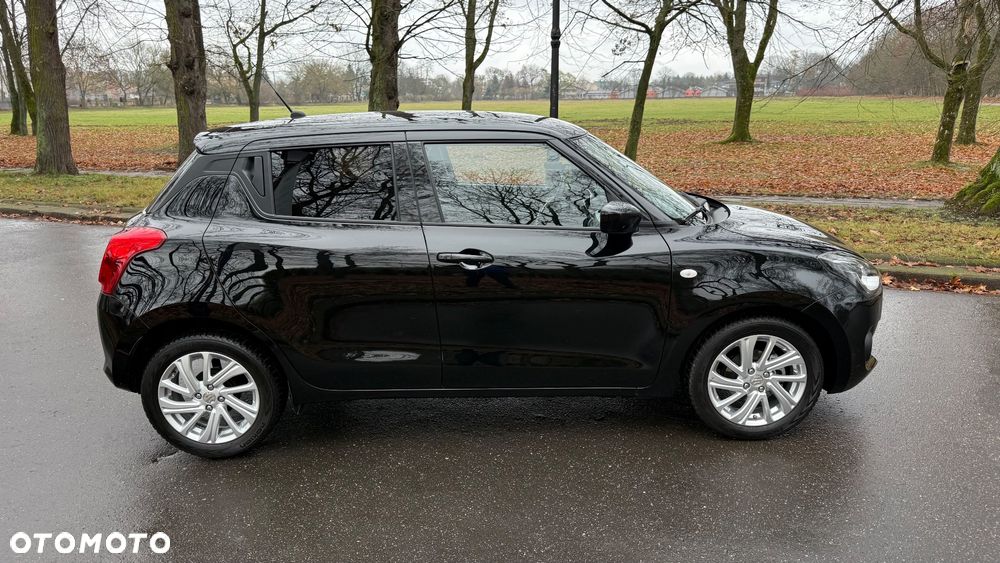 Suzuki Swift 1.2 Dualjet SHVS Premium Plus CVT - 7