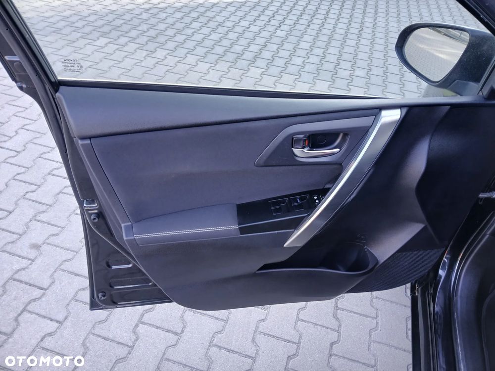 Toyota Auris 1.6 Valvematic Edition - 27