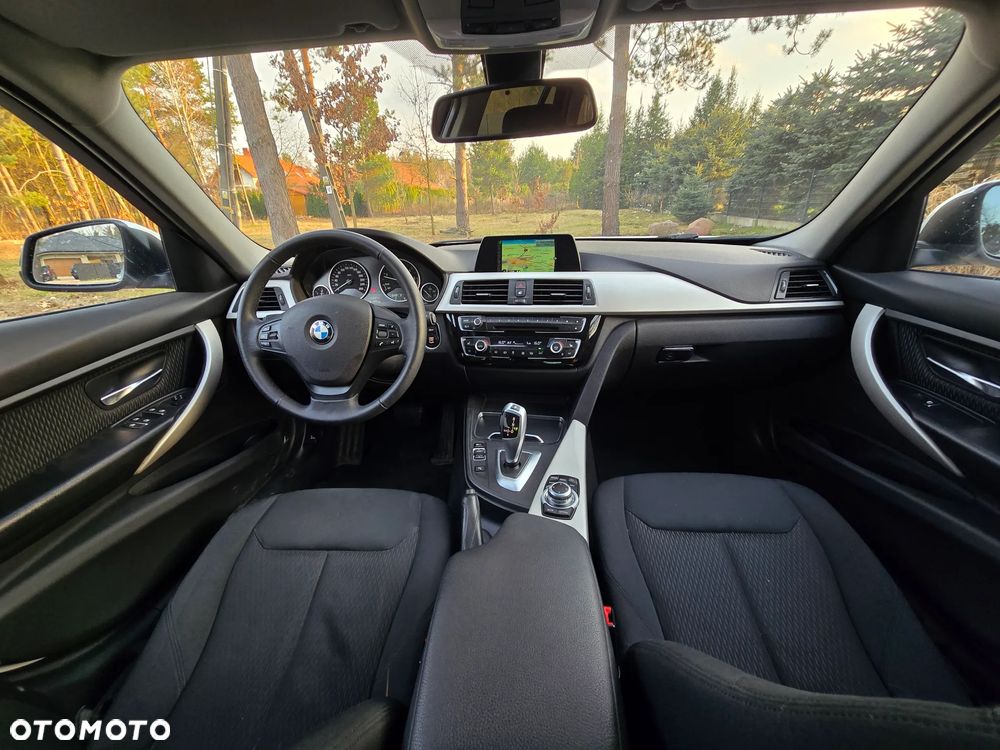 BMW Seria 3 320d Sport Line - 6